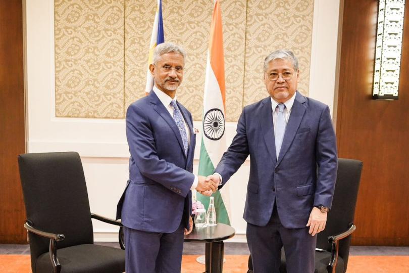 India Supports Philippines in South China Sea