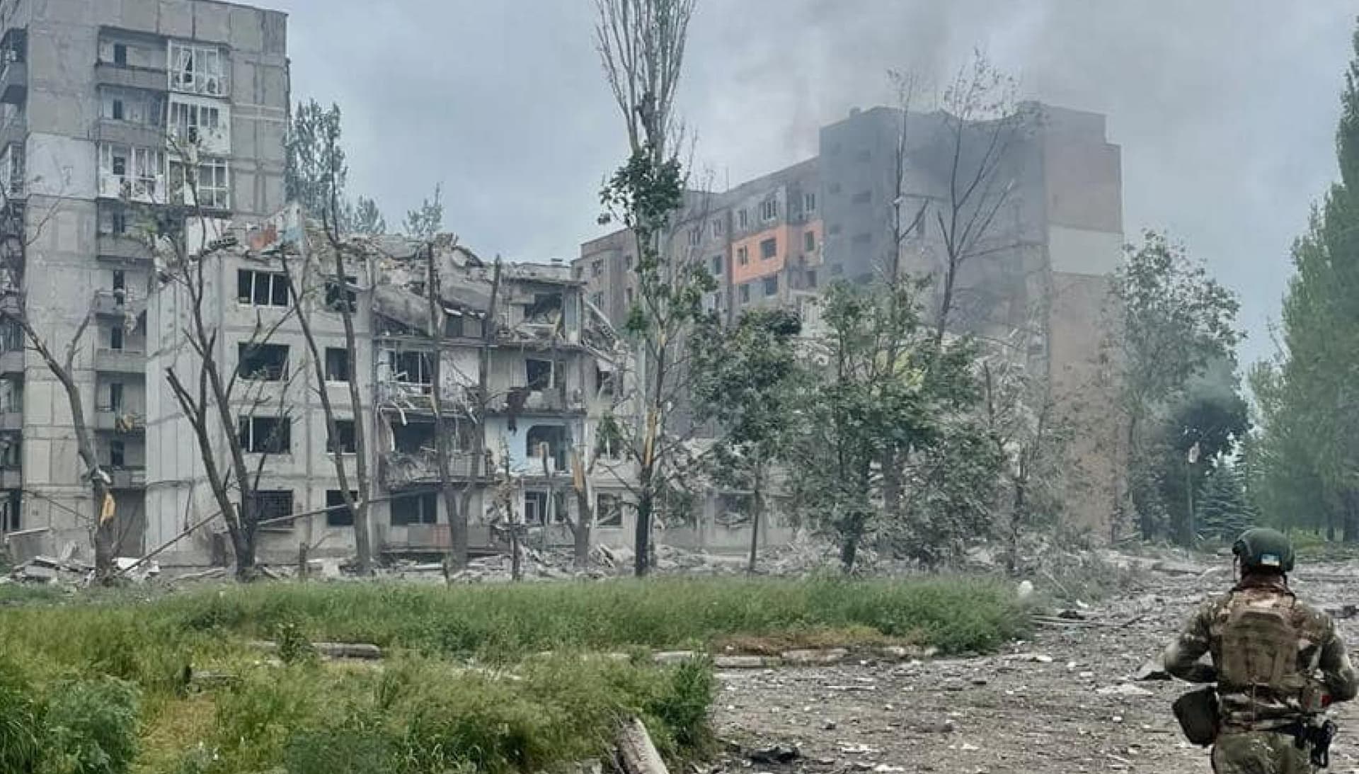 Escalation in Eastern Ukraine: Russian Forces Target Key Cities